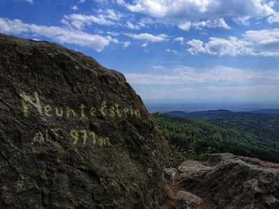 Neuntelstein